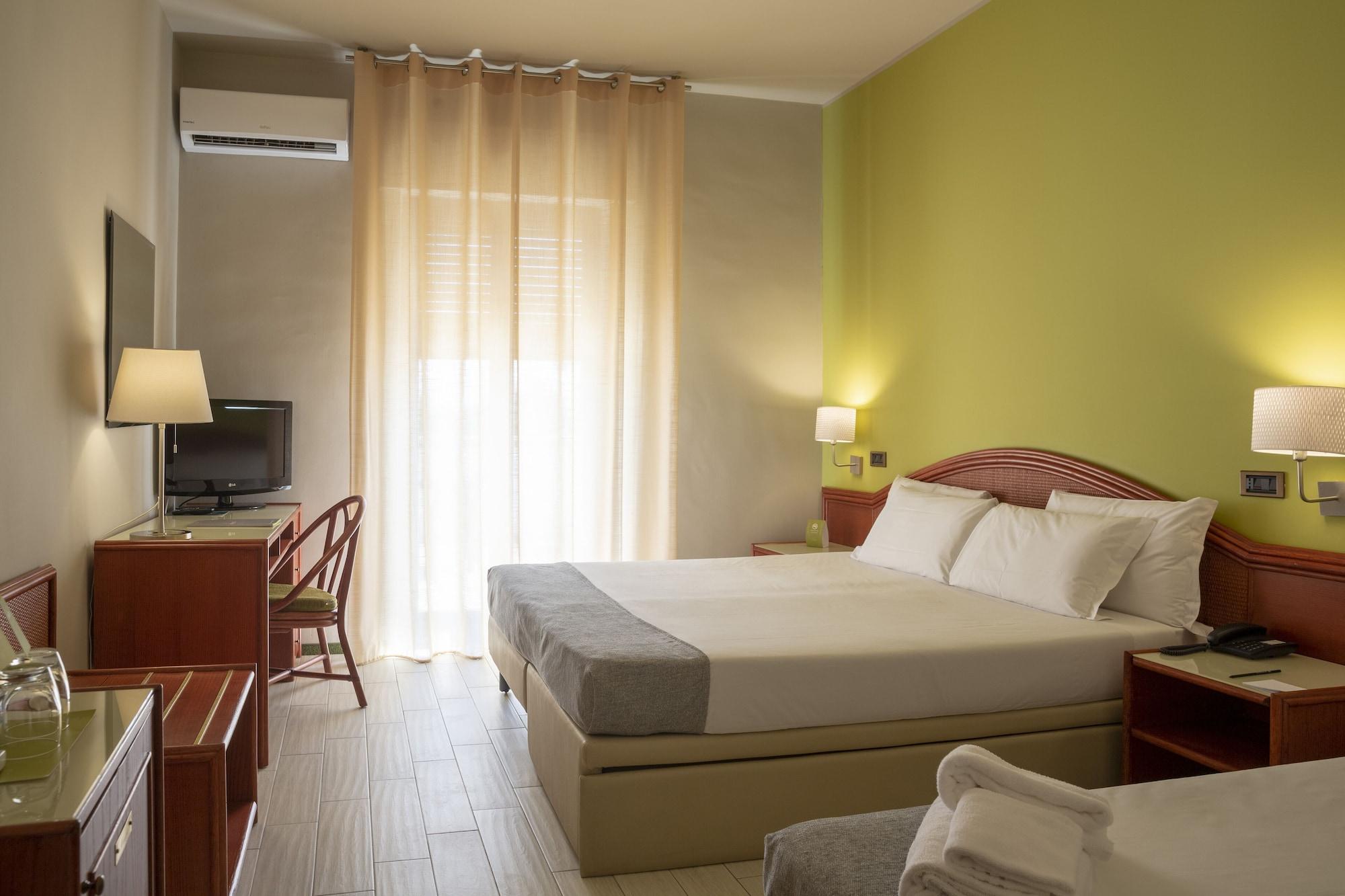 Hotel Riva Del Sole Giovinazzo Εξωτερικό φωτογραφία
