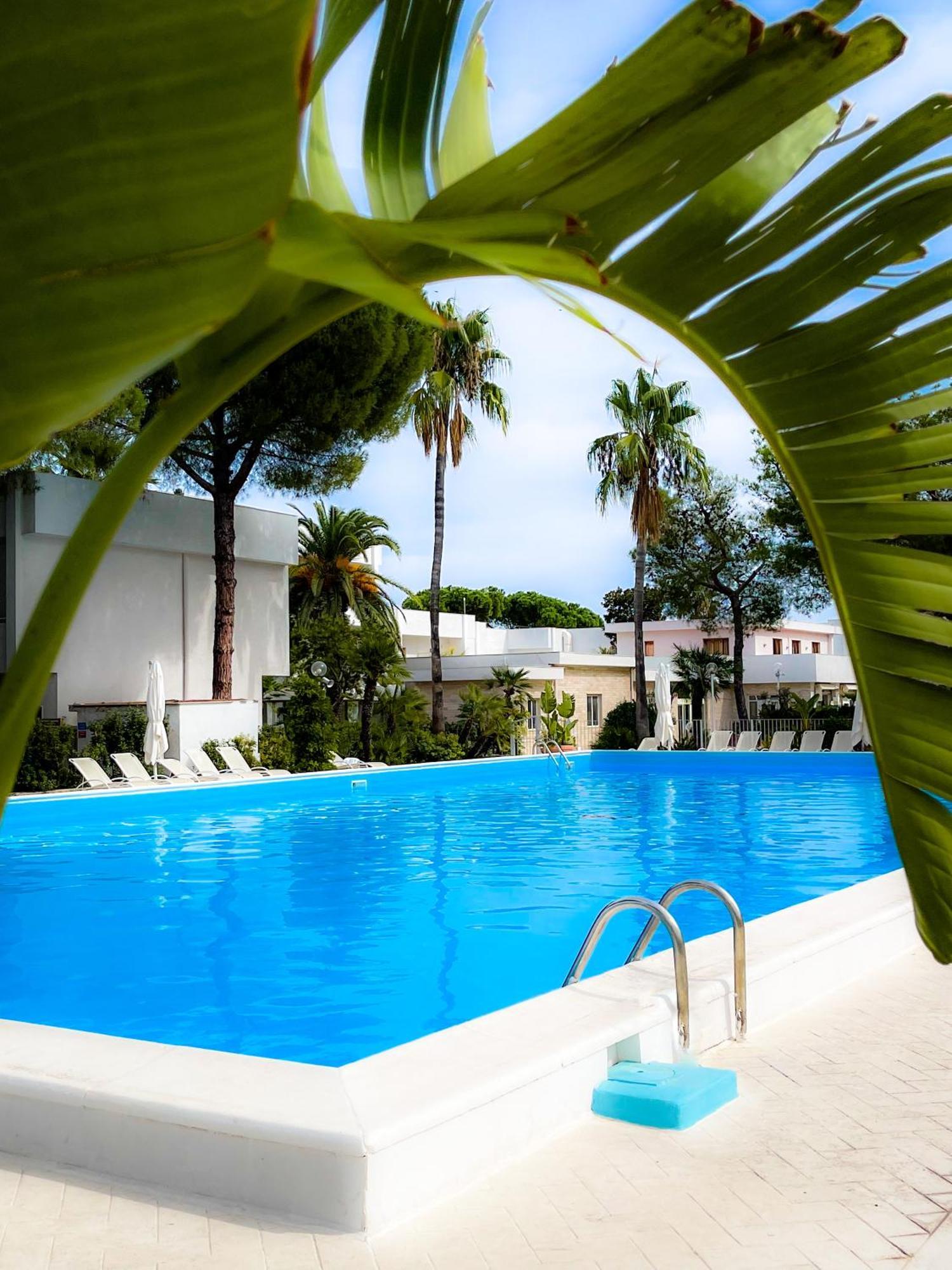 Hotel Riva Del Sole Giovinazzo Εξωτερικό φωτογραφία